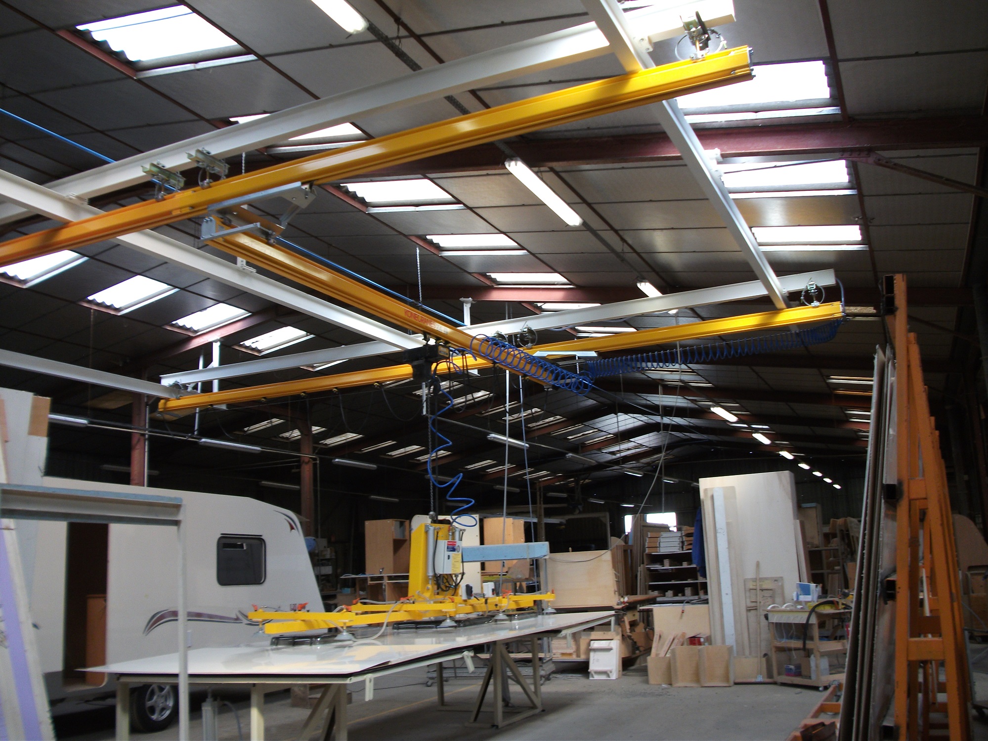 Poutre roulante sous charpente Serema